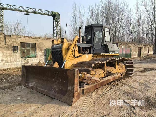 山推SD16标准型推土机