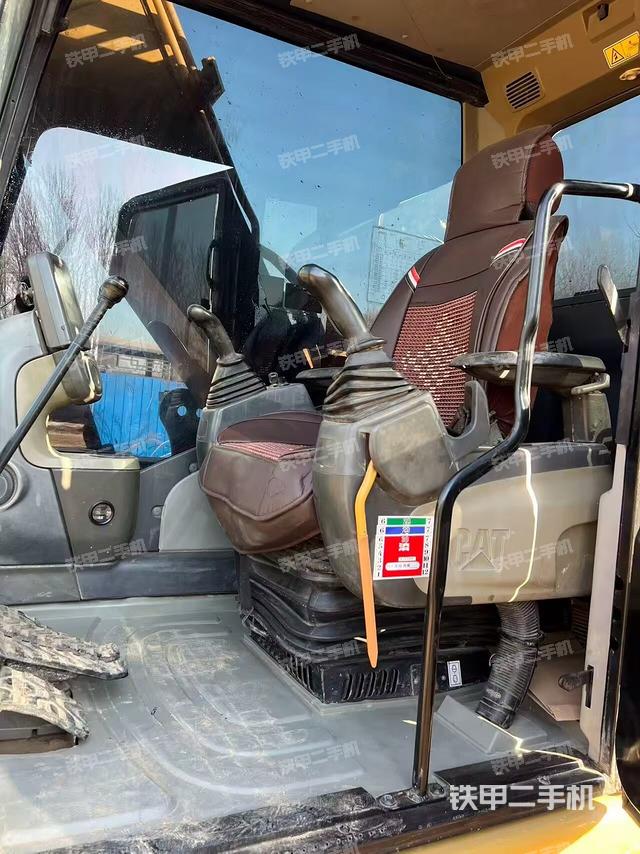 驾驶室整体（整机外观）