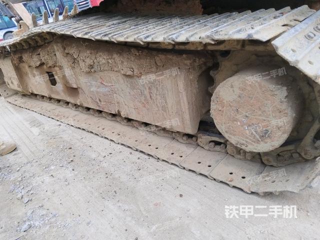 左侧履带整体 （行走机构）