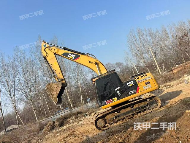 卡特彼勒320D2液压挖掘机