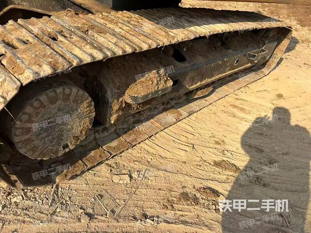 单侧履带整体（整机外观）