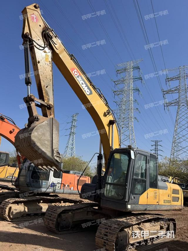 徐工XE200DA挖掘机