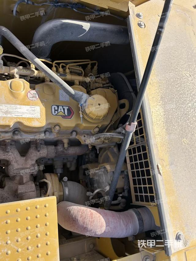 气门室盖螺丝特写（上车部件）