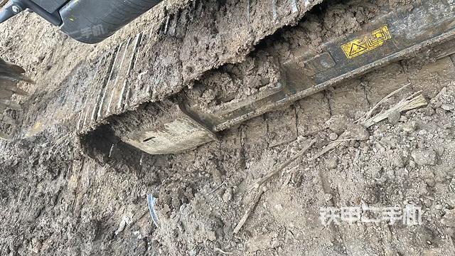 左侧履带整体 （行走机构）