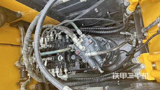 驾驶室顶部俯视（上车部件）