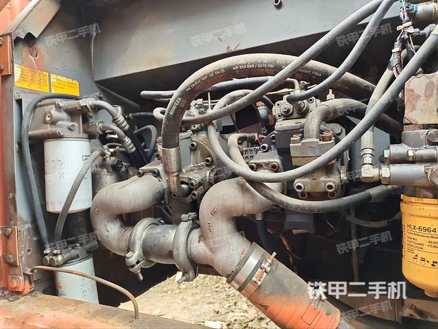 液压泵室（大件舱室）