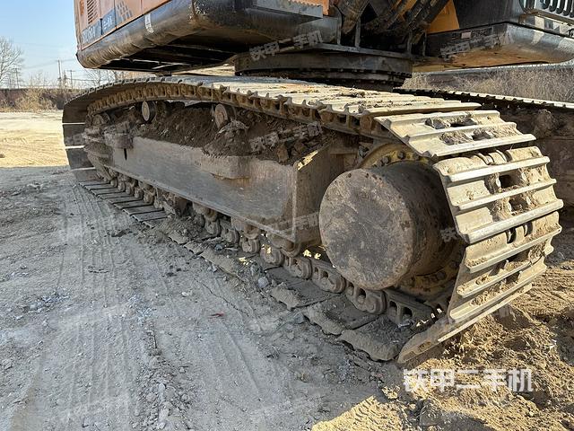 单侧履带整体（整机外观）