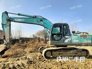 神钢SK200-8挖掘机