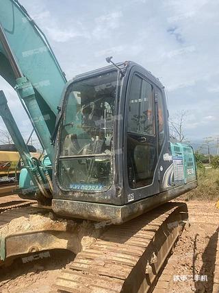 神鋼SK200超8挖掘機