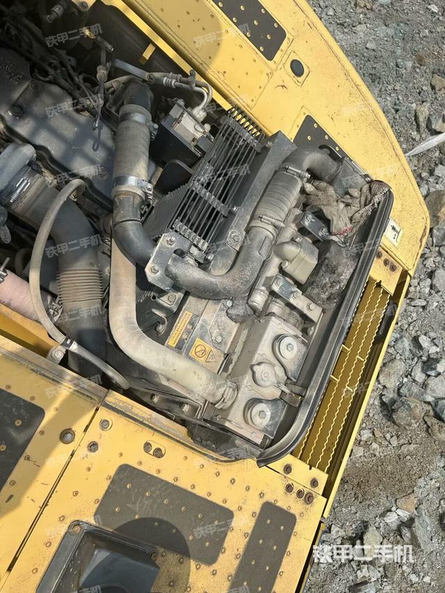 气门室盖螺丝特写（上车部件）