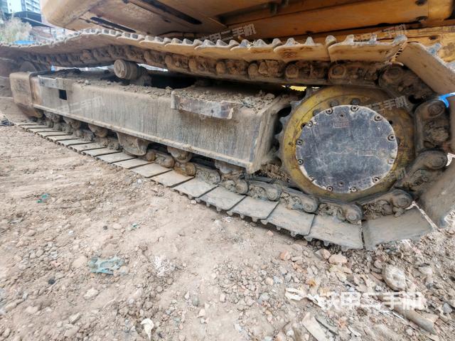 单侧履带整体（整机外观）