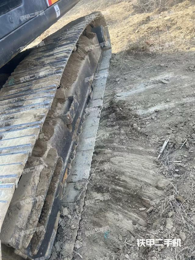 单侧履带整体（整机外观）