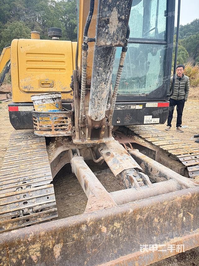 驾驶室整体（整机外观）