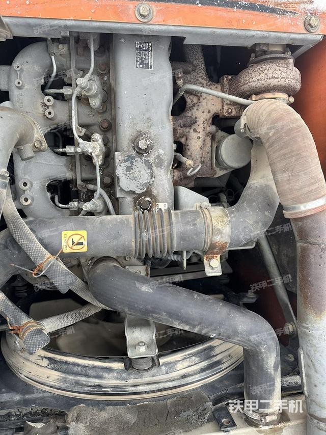 发动机室（上车部件）