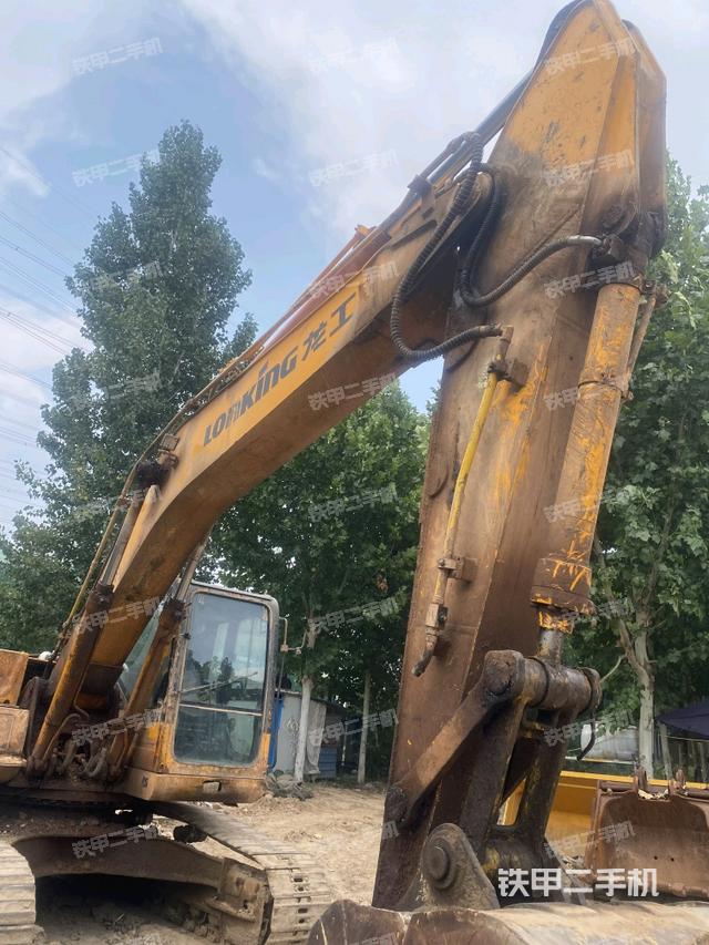 駕駛室頂部（整機(jī)外觀）