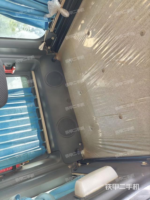 顶棚整体（驾驶室部分）