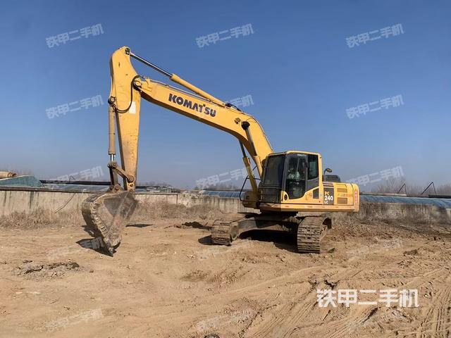 小松PC240LC-8M0挖掘机