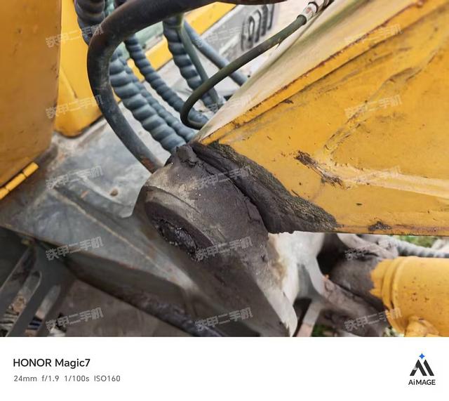 转盘和下车架正前（工作和回转装置）