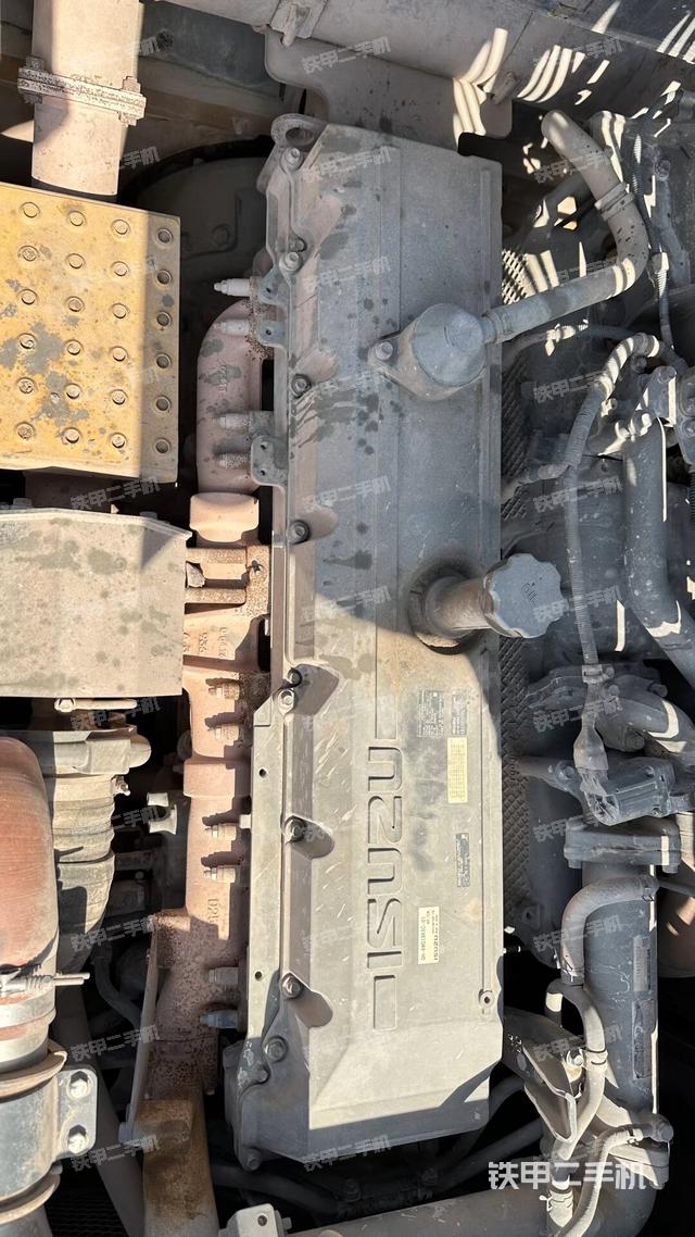 发动机室（上车部件）