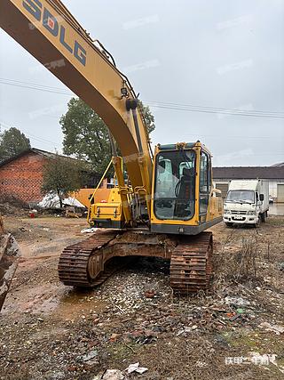 株洲山東臨工E6210FHD挖掘機(jī)實拍圖片