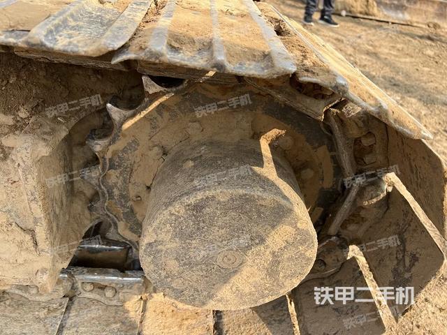 单侧履带整体（整机外观）