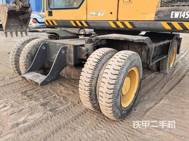 单侧履带整体（整机外观）