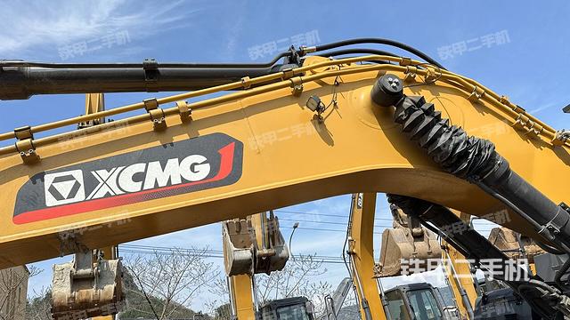 大臂整体 右侧（工作和回转装置）