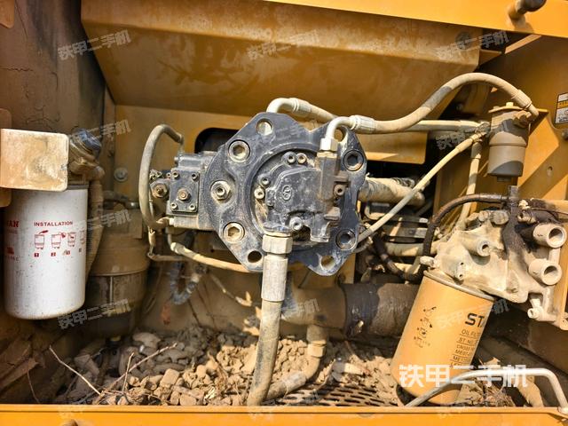 液压泵室（大件舱室）