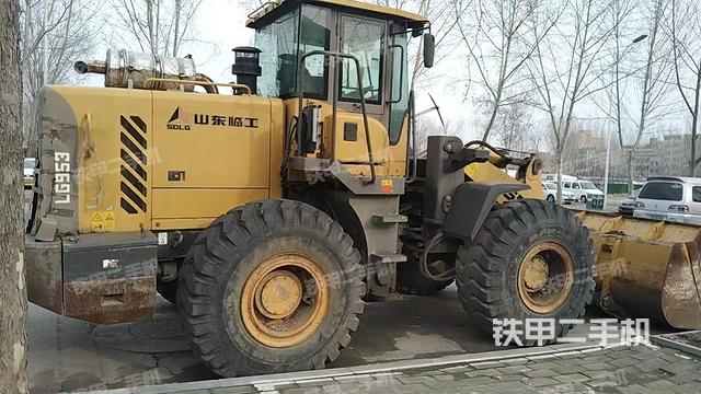 整机右后45°（设备外观及核心部件）