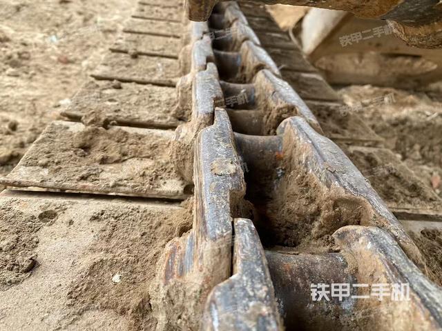 单侧履带整体（整机外观）