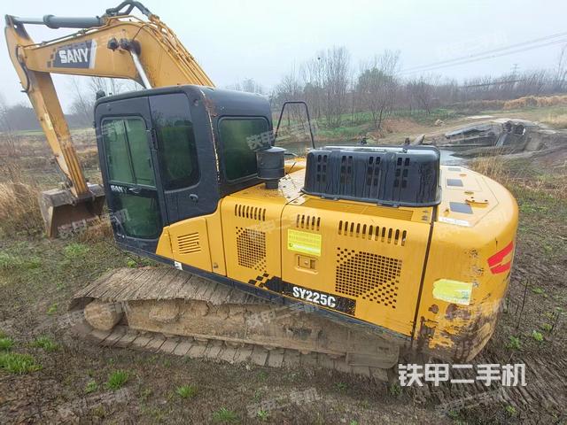 駕駛室整體（整機(jī)外觀）