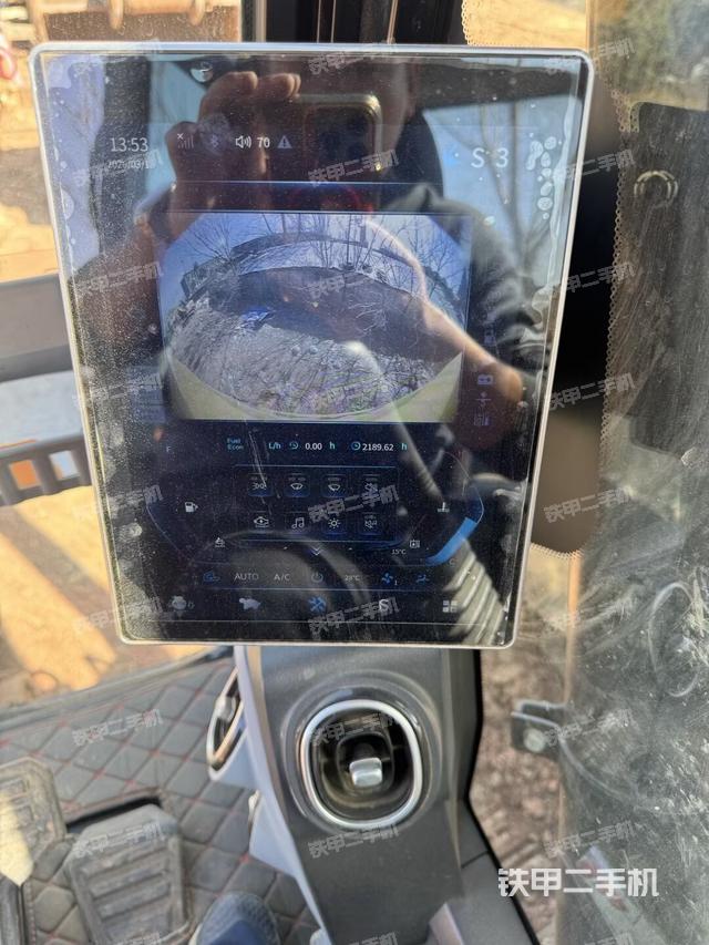 驾驶室整体（整机外观）