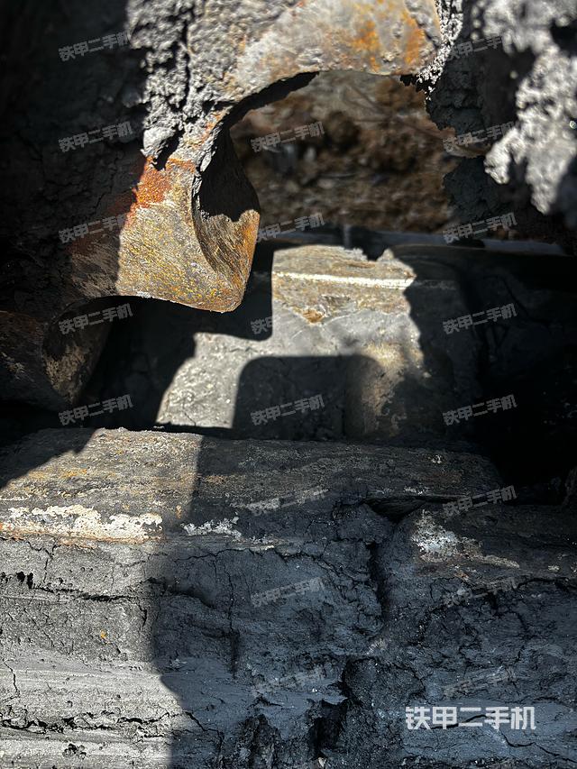 单侧履带整体（整机外观）