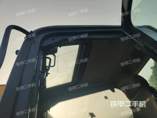 顶棚整体（驾驶室部分）