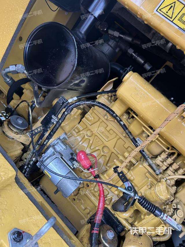 發(fā)動(dòng)機(jī)整體俯視（整機(jī)外觀）