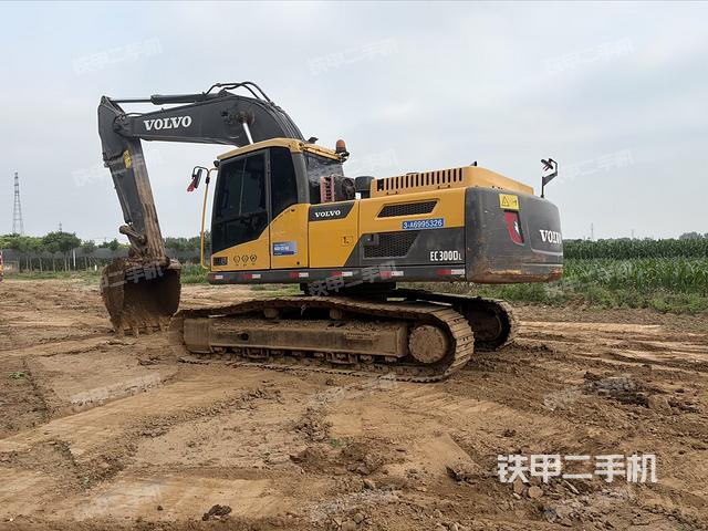 沃尔沃EC250DL挖掘机