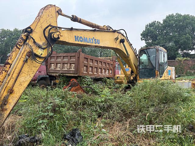 小松PC200-7挖掘机