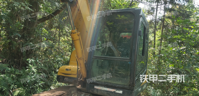 现代R80-7挖掘机