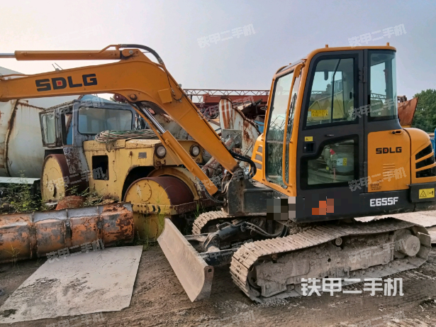 山东临工e655f挖掘机