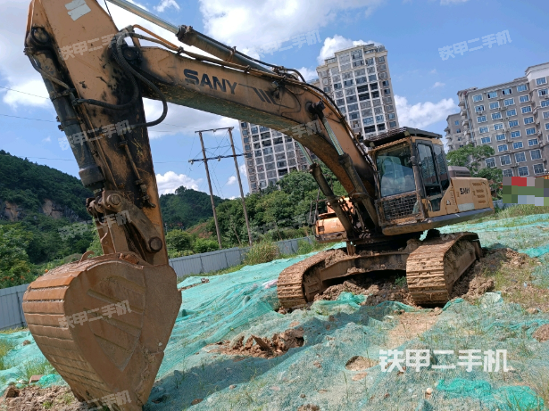 三一重工SY385H挖掘机