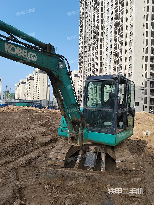 神钢SK60-10挖掘机