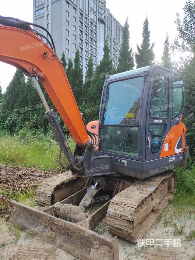 斗山DX55-9C挖掘机