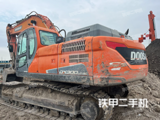 斗山DX300LC-9C挖掘機實拍圖片