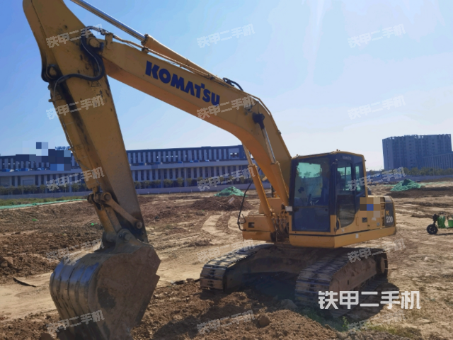 小松PC200-8M0挖掘机