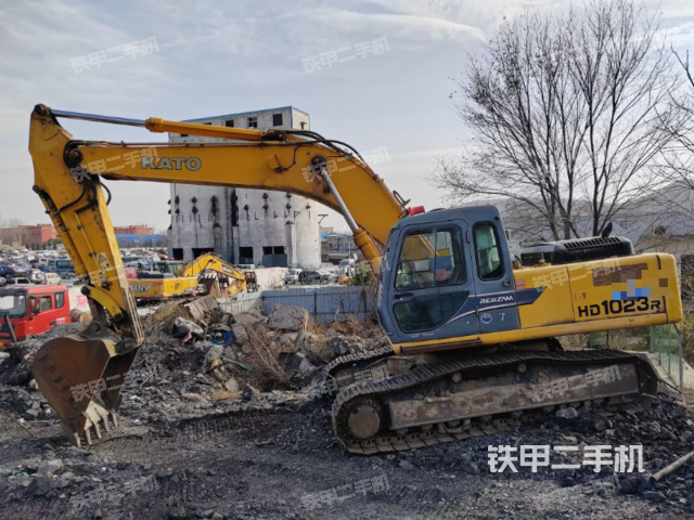 加藤HD1023R挖掘机