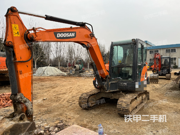 斗山DX55-9CN挖掘机