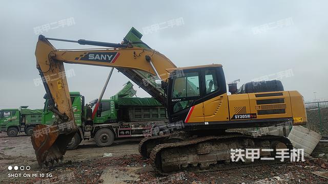 三一重工SY245H挖掘机