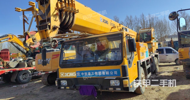 徐工XZJ5328JQZ25K起重机