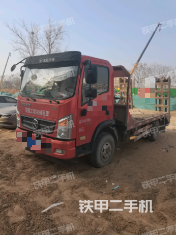 大运汽车4X2平板运输车