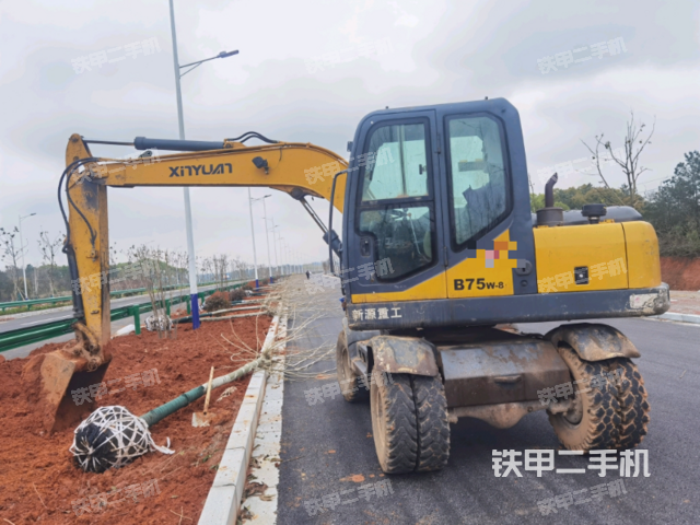新源XYB75W-8挖掘机
